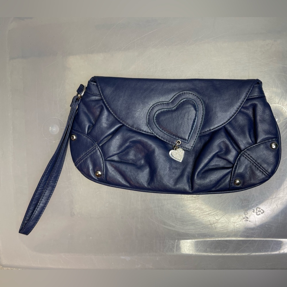 Heart Navy Blue Studded Clasp Clutch Wristlet Bag Medium